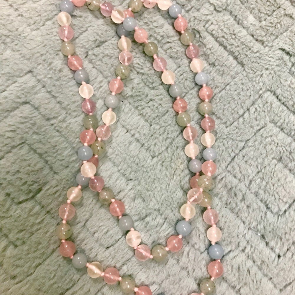 Beautiful genuine jade and glass beaded necklace.